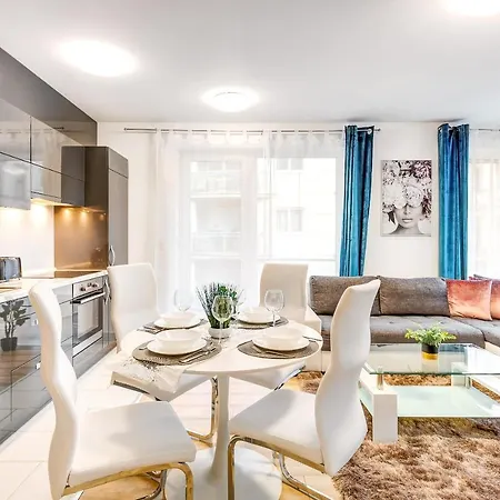 Apartament Modern With Free Garage And Balcony In The Downtown Budapeszt