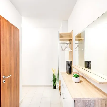 Modern With Free Garage And Balcony In The Downtown Budapest