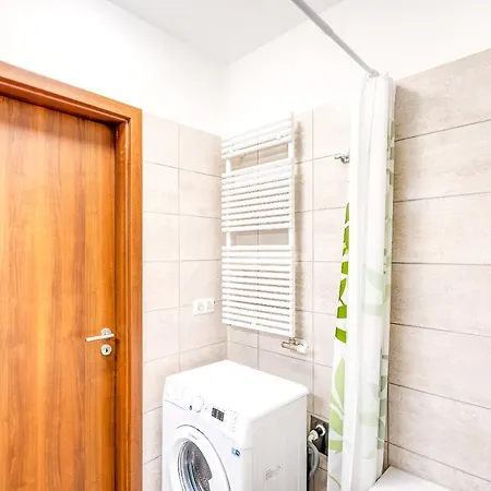 Apartament Modern With Free Garage And Balcony In The Downtown Budapeszt