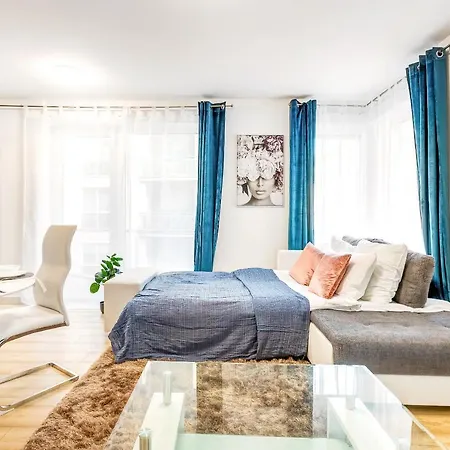 Apartman Modern With Free Garage And Balcony In The Downtown
